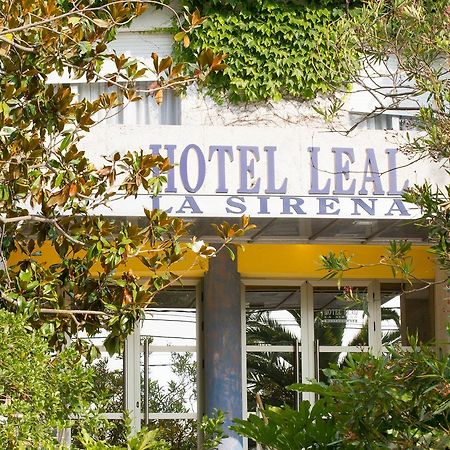 Hotel Leal - La Sirena 비야누에바 데 아로사 외부 사진